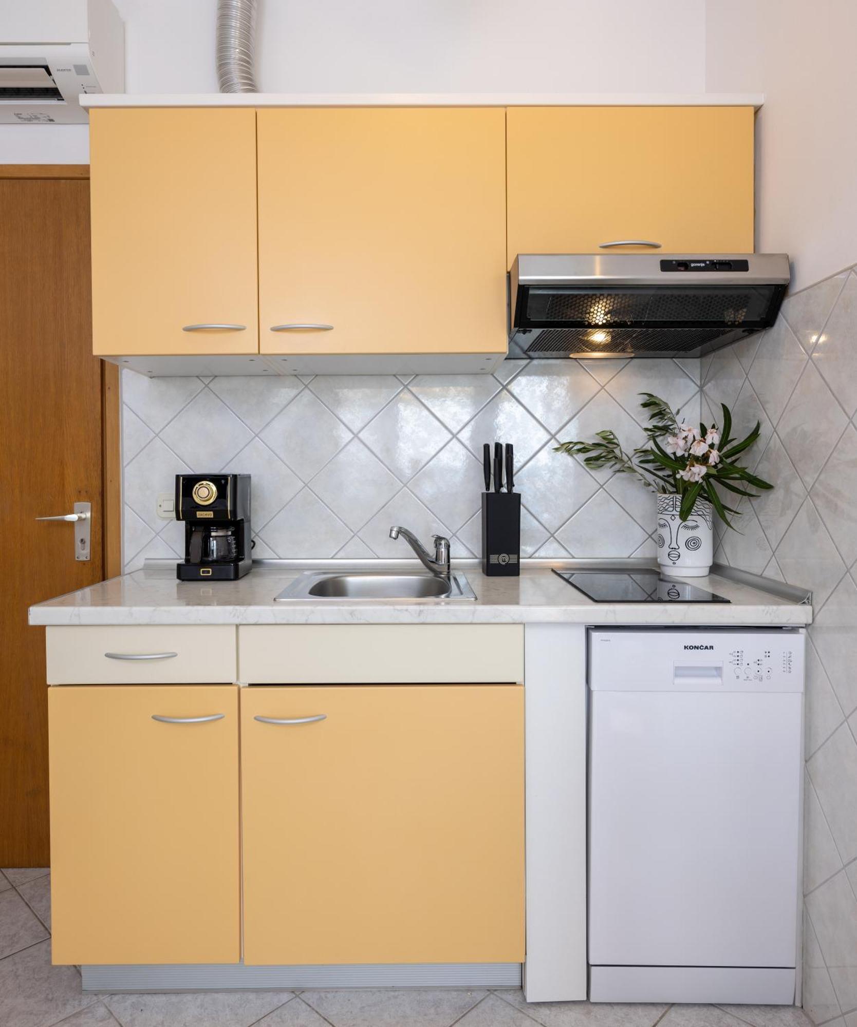 Apartments Stomarica Brela Ngoại thất bức ảnh